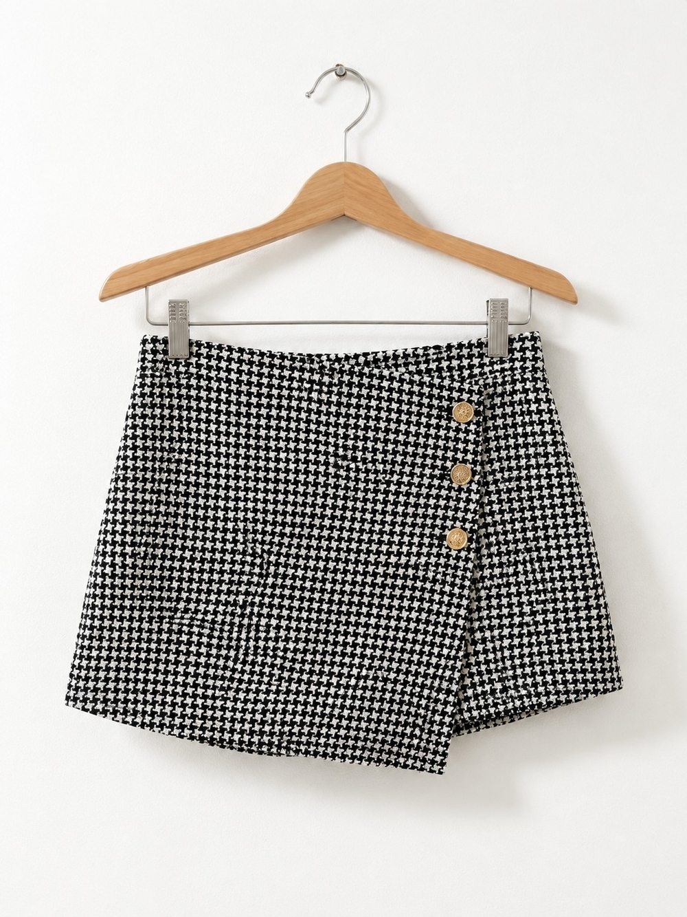 THML Women's Black & White Houndstooth Skort | Tweed Wrap Skort